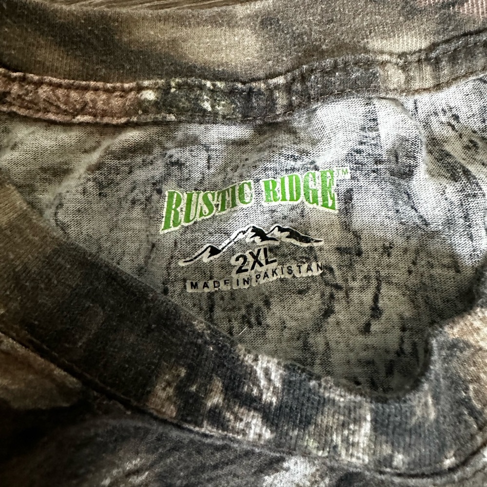 Rustic ridge pocket tee - Picture 4 of 4